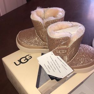 NWT baby UGG boots